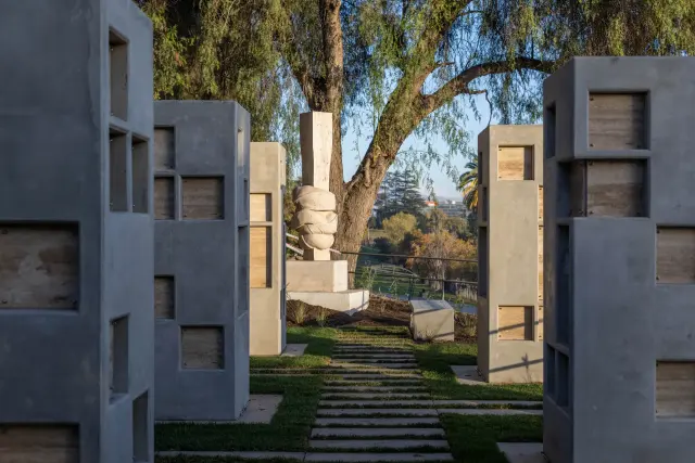 Nuevos Mausoleos de Cenizas en Parque El Prado y Parque Santiago